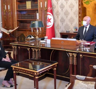 قيس سعيد ونجلاء بودن