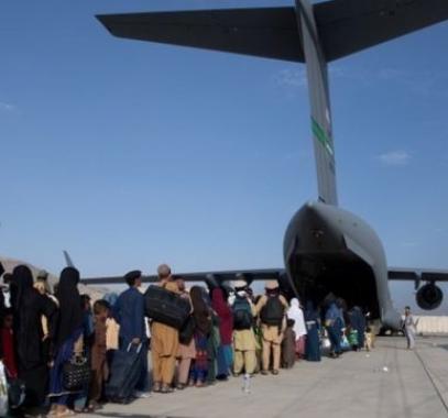 السفير القطري لدى أفغانستان يتوقع عودة الرحلات الدوليّة في مطار كابل قريبًا