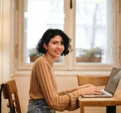 أخطاء لا ترتكبها أثناء العمل من المنزل