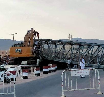 وفاة مواطن وإصابة آخر إثر انهيار كوبري في مصر
