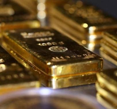 الذهب: يهبط مع ارتفاع الدولار