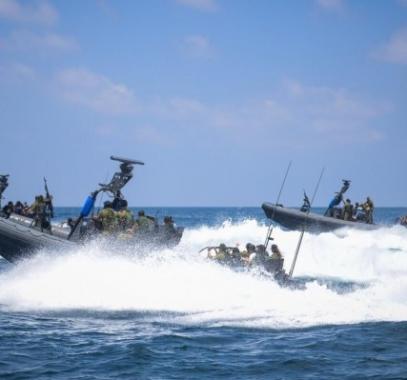 الكوماندوز.