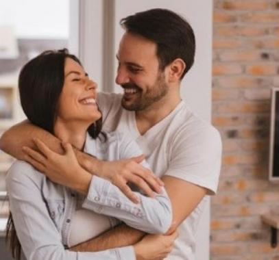 كيف تشعرين زوجك بأنه جذاب ومرغوب فيه