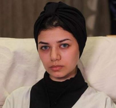 شاهد صورة نجلاء عبدالعزيز مع عبدالمجيد في لندن.jpg