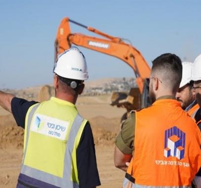 الجيش الإسرائيلي يبدأ أعمال بناء مجمع الاستخبارات العسكرية بالنقب.jpeg