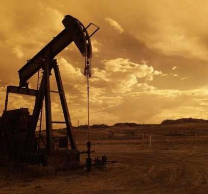 أسعار النفط: تغلق دون أعلى مستوياته في 7 سنوات