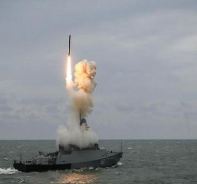 إطلاق صاروخ 