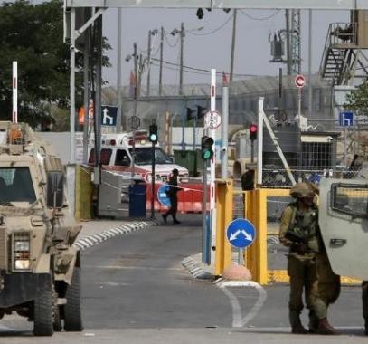 الاحتلال يُصدر تعليمات لجنوده عند نقاط التفتيش حول هذا الأمر!