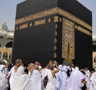 مركز الفلك الدولي يحدد موعد أول أيام عيد الأضحى في العديد من الدول