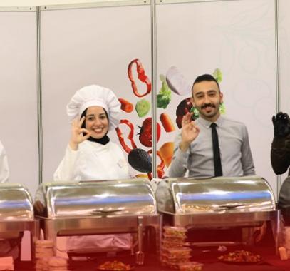 شاهد بالفيديو: افتتاح معرض للمنتجات الزراعية الآمنة في غزّة