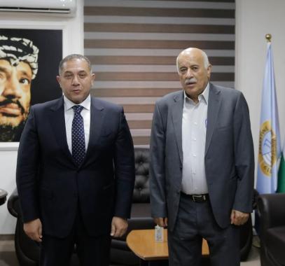 الرجوب يبحث مع السفير المصري آخر المستجدات السياسية.jfif