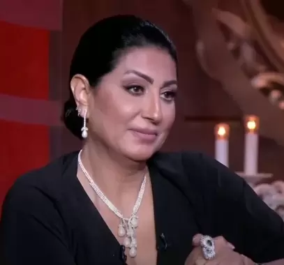 وفاء عامر