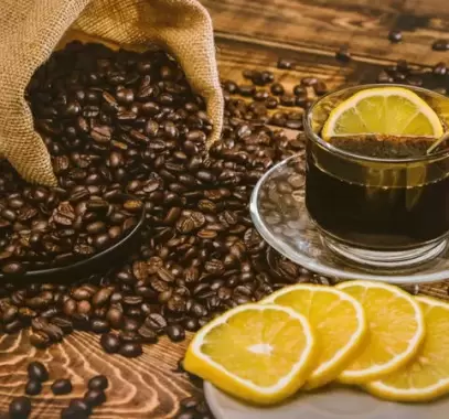القهوة بالليمون..الفوائد والدور الفعال في إنقاص الوزن