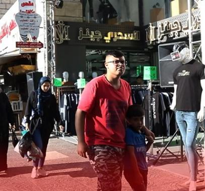 استعدادات المواطنين في رام الله لاستقبال عيد الأضحى المبارك