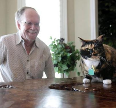 الرجل والقط