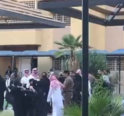 بالفيديو: ضجة كبيرة في السعودية جراء أحداث دار أيتام خميس مشيط والسلطات تعلق