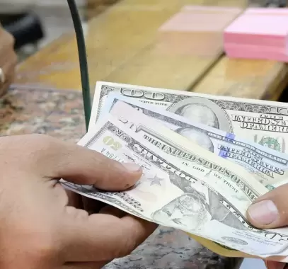 هبوط غير مسبوق لعملة مصر.. الدولار يكسر حاجز 22 جنيها