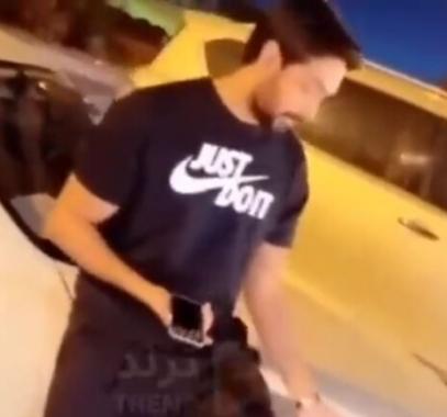 مصري يصدم سيارة فارهة لكويتي في فيديو مثير للجدل ينتهي بالصلح