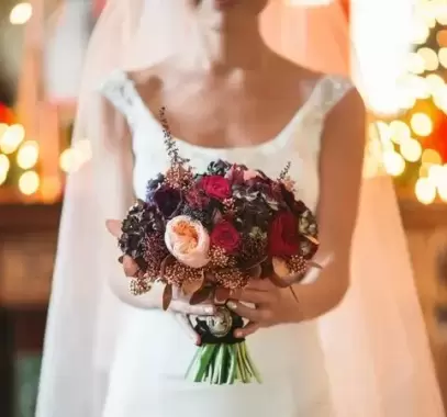 نصائح جمالية للعروس لتتألق في عيد الكريسماس