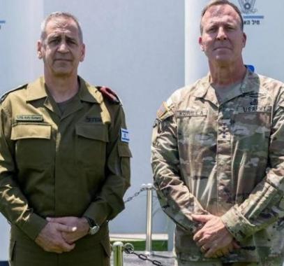 لقاء كوخافي مع قائد القيادة المركزية في الجيش الأميركي.jpg