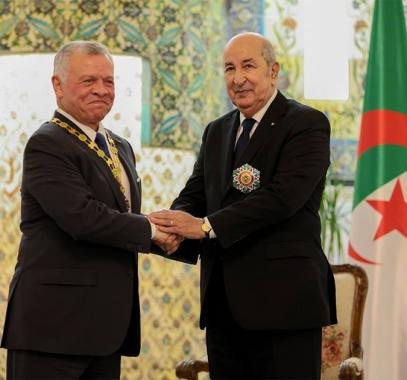 العاهل الاردني والرئيس الجزائري.jpg