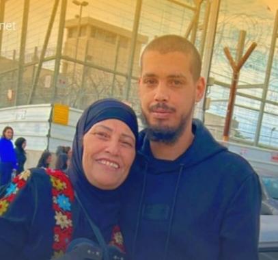 الاحتلال يفرج عن أحد معتقلي هبة الكرامة باللد.jpg