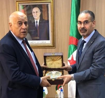 الرجوب ووزير الرياضة الجزائري