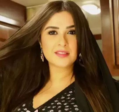 ياسمين عبد العزيز
