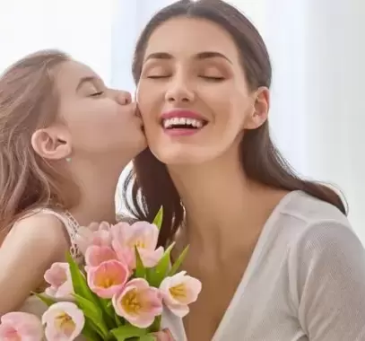 6 هدايا فاخرة للأمهات للاحتفال بعيد ست الحبايب