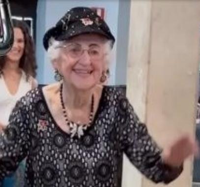 مسنة امريكية