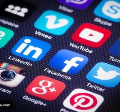 مواقع التواصل الاجتماعي