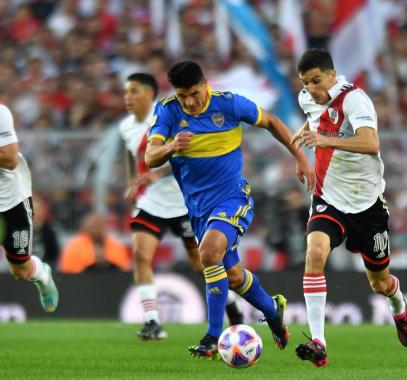 FvjsiMxXwAA6nPN.jfif