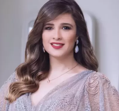 ياسمين عبد العزيز