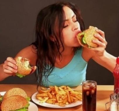 أطعمة تسبب قلة التركيز