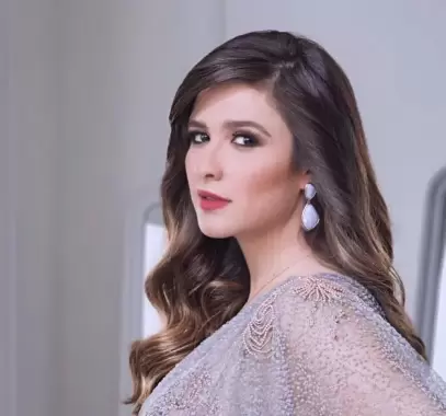 ياسمين عبد العزيز