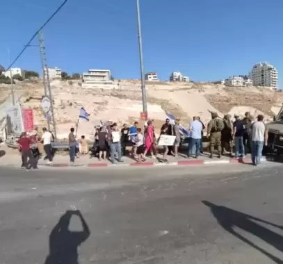 مظاهرة.
