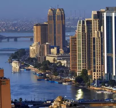 انكماش القطاع الخاص في مصر يتواصل ولكن بوتيرة أبطأ