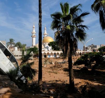 مصرع 4 أفراد من فريق إنقاذ يوناني إثر حادث سير في ليبيا.jpg