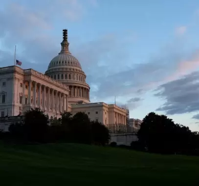 في الساعات الأخيرة.. الكونغرس الأميركي يتجنب الإغلاق الحكومي