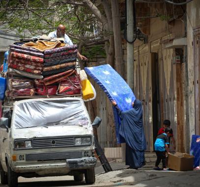 نزوح من رفح2.jpg-f0aff2d8-0012-4206-8bb6-f61993aa154c.jpg-25bed3fa-2446-4016-9d88-eca88971e8be.jpg