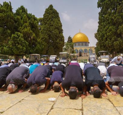 الصلاة في الأقصى 1.jpg