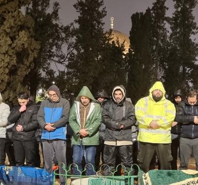 أداء العشاء والتراويح في المسجد الأقصى المبارك.jpeg