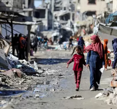 غارات جوية وقصف مدفعي وعشرات الشهداء في اليوم الـ57 لوقف الحرب بغزة