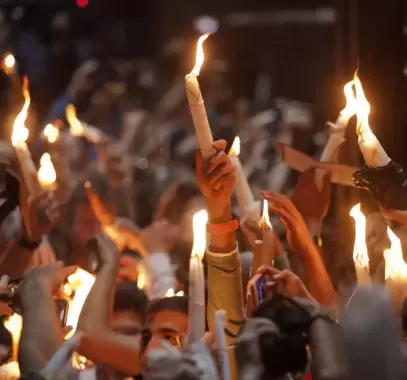 النار المقدسة