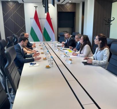 جلسة المشاورات.jpg-7833e29b-98d8-46a4-ae18-9fbfe2d11dfa.jpg