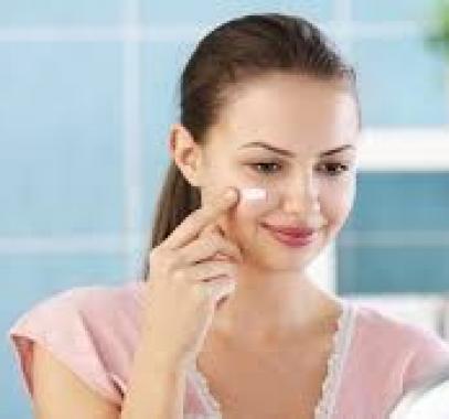 ترطيب البشرة