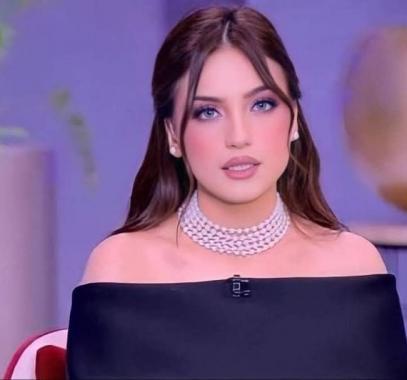 ياسمين عز