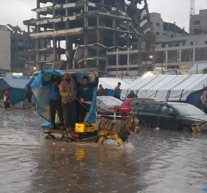 انهيار منزل