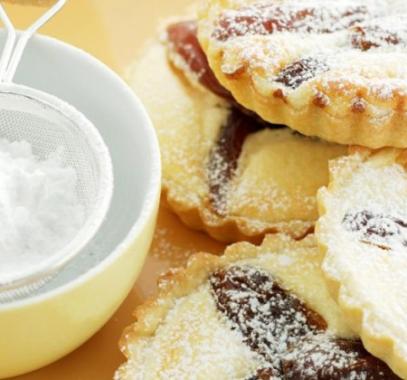 date-souffle-tarts-980x490