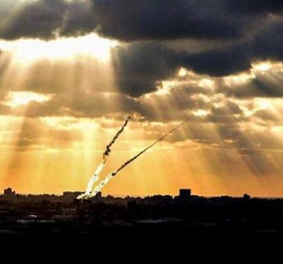 صافرات الإنذار تدوي بالنقب بزعم إطلاق صاروخ من غزة